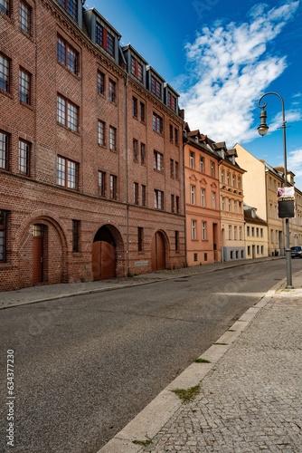 Mühlendamm Architektonisch schön wirkt die Straße der Neustadt in Brandenburg an der Havel urgemütlich und bei schönstem wetter auch einladend 