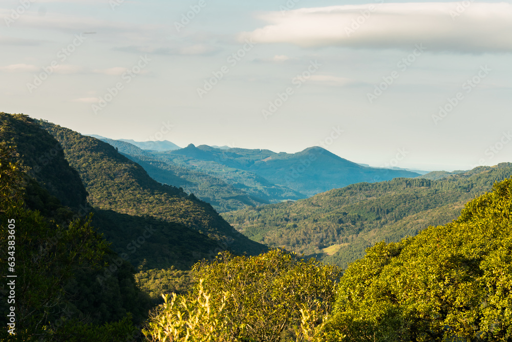 Fototapeta premium Beautiful viewpoint at Ronda Municipal Park in Sao Francisco de Paula, South of Brazil