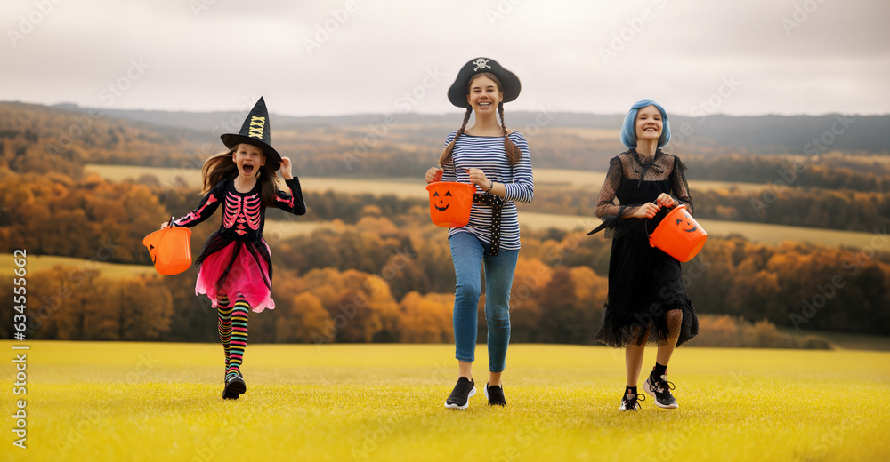 Fototapeta premium kids at Halloween