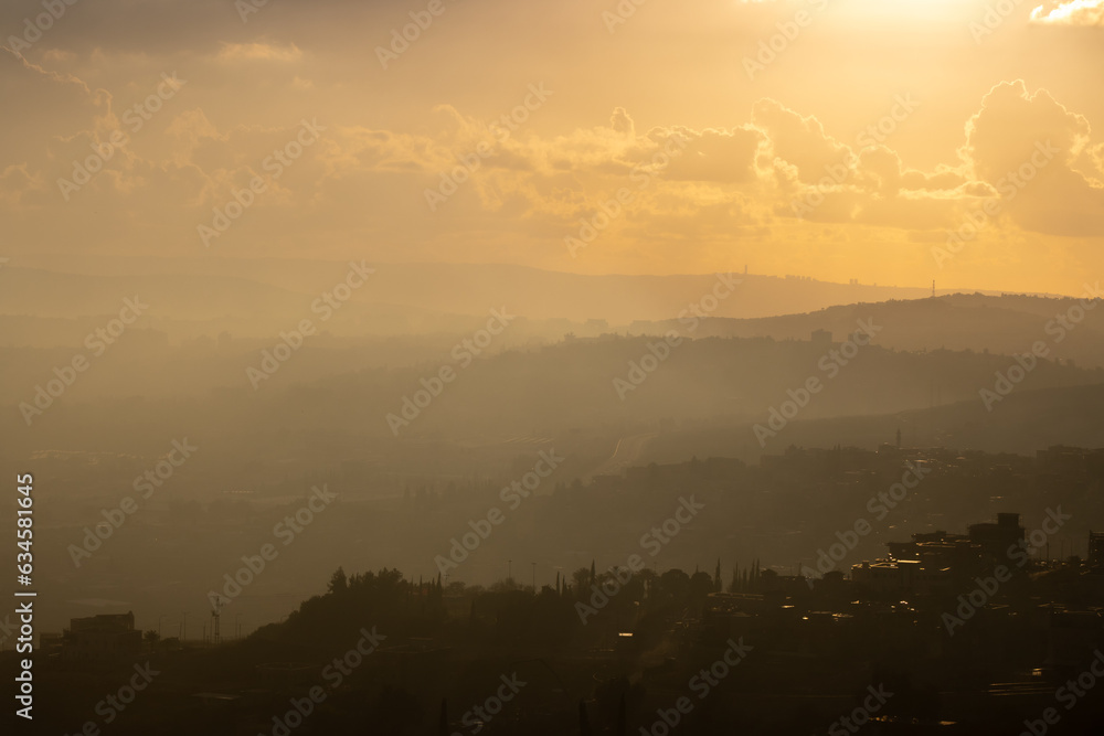 Obraz premium fog over the city