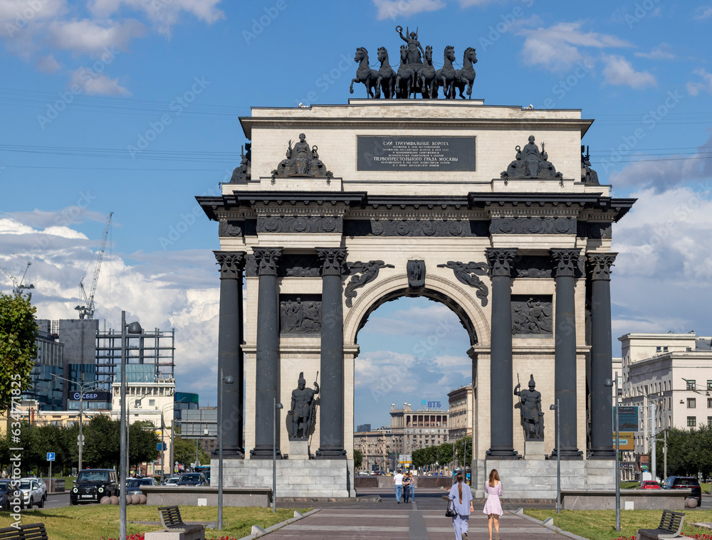 Fototapeta premium Moscow, Russia - 07.21.2021 - Shot of the Triumphal Arc. History
