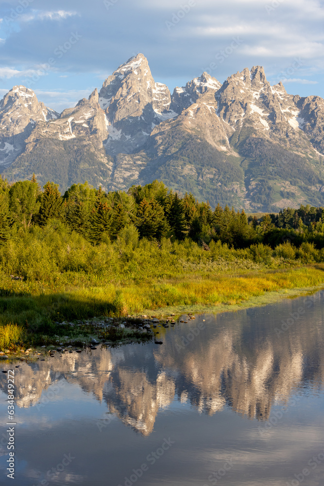 Fototapeta premium Grand Tetons Reflection in the Snake River