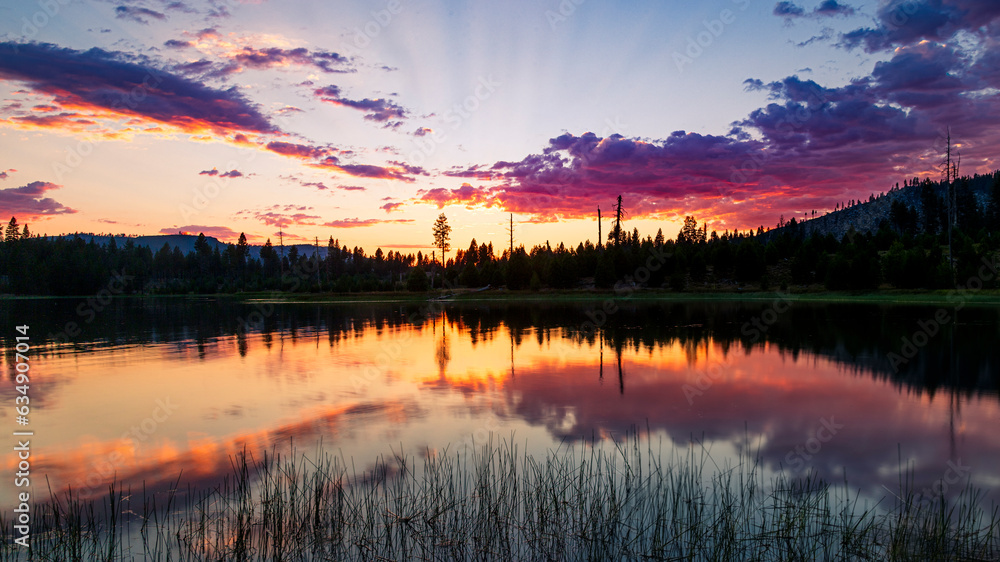 Fototapeta premium Antelope Lake Summer Sunset - Plumas County California, USA