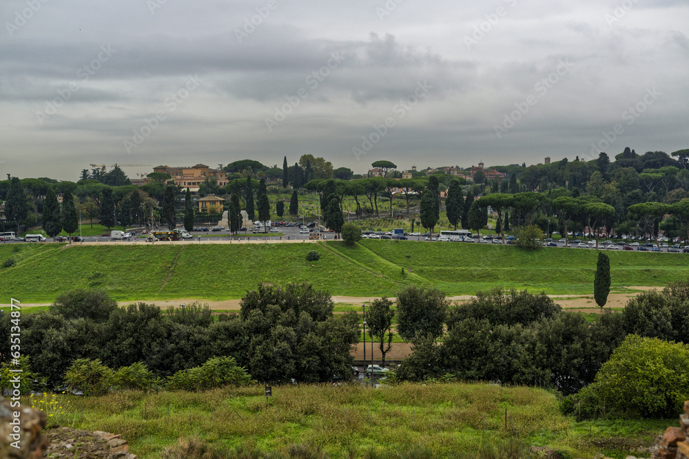 Naklejka premium Journée pluvieuse dans le Forum Romain 