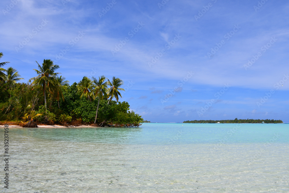 Beautiful white sand beaches with turquoise water | Maupiti | French Polynesia Beautiful white sand beaches with turquoise water | Maupiti | French Polynesia