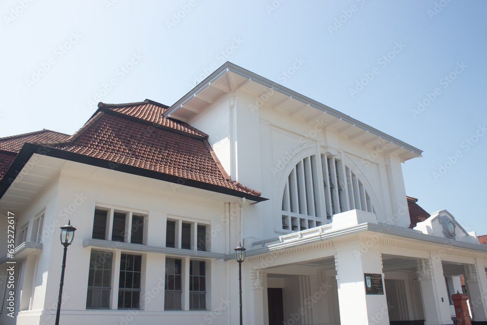 Surabaya Branch of the Indonesian Post Office building