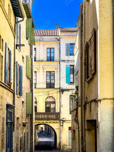 The Beauty and History of the Old Avignon Village in France © ilolab