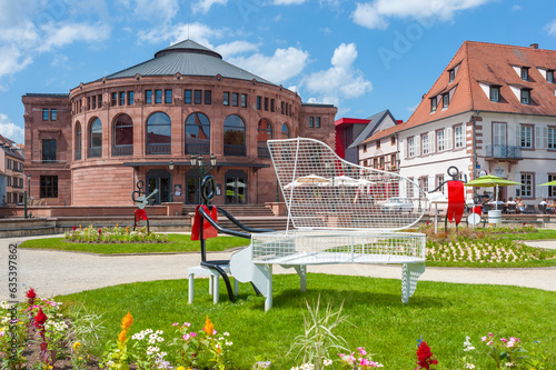 Stadttheater im neoklassizistischen Stil. Haguenau im Departement Bas-Rhin in der Region Elsass in Frankreich