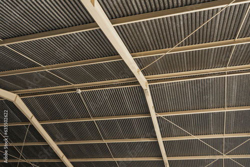 Techo de hangar aeropuerto