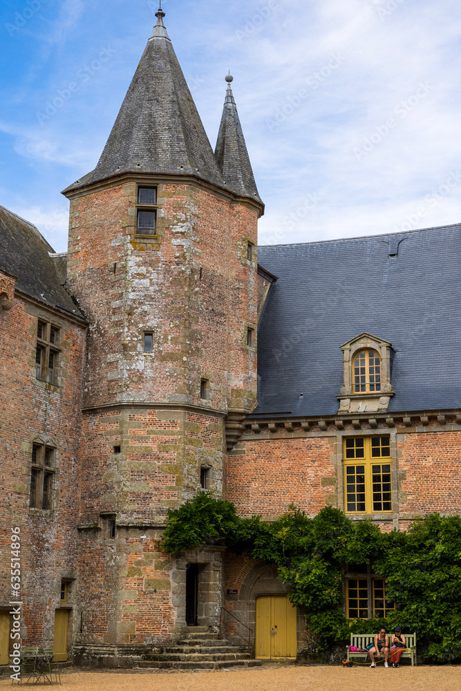 Façade de la cour intérieure du Château de Carrouges