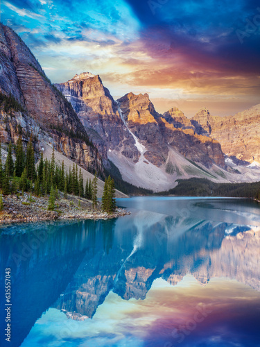 Fototapeta Naklejka Na Ścianę i Meble -  Sunrise at Moraine Lake during summer in .Banff National Park, Canadian Rockies, Alberta, Canada...Banff National Park, Alberta, Canada