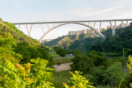 Tableau sur toile Catanzaro: Viaduct Bisantis, also called Ponte Morandi