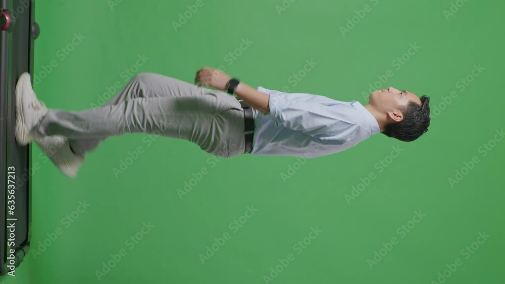 Side View Full Body Of Asian Business Man Walking On Green Screen Background In The Studio
Side View Full Body Of Asian Business Man Walking On Green Screen Background In The Studio