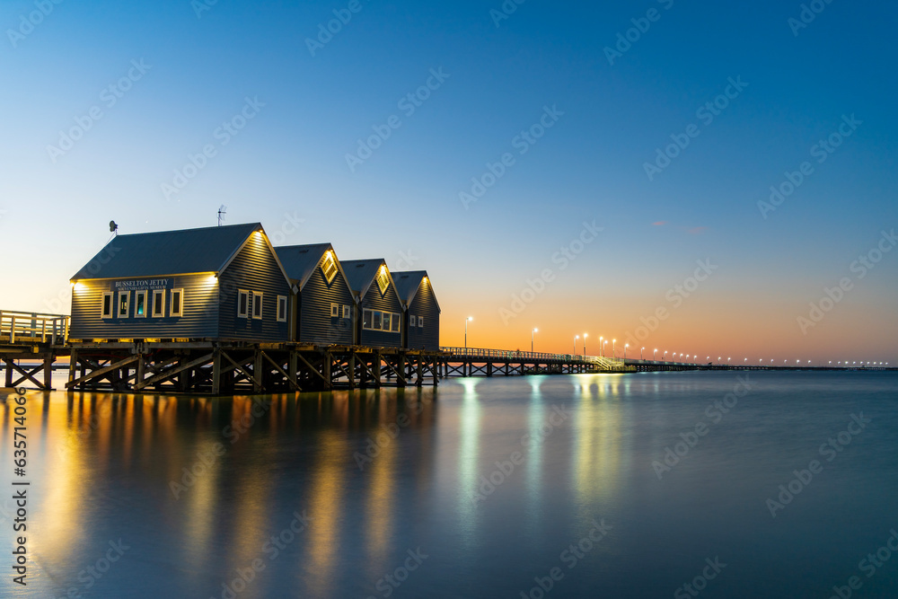 Obraz premium Busselton Jetty at twilight. Busselton, Western Australia.