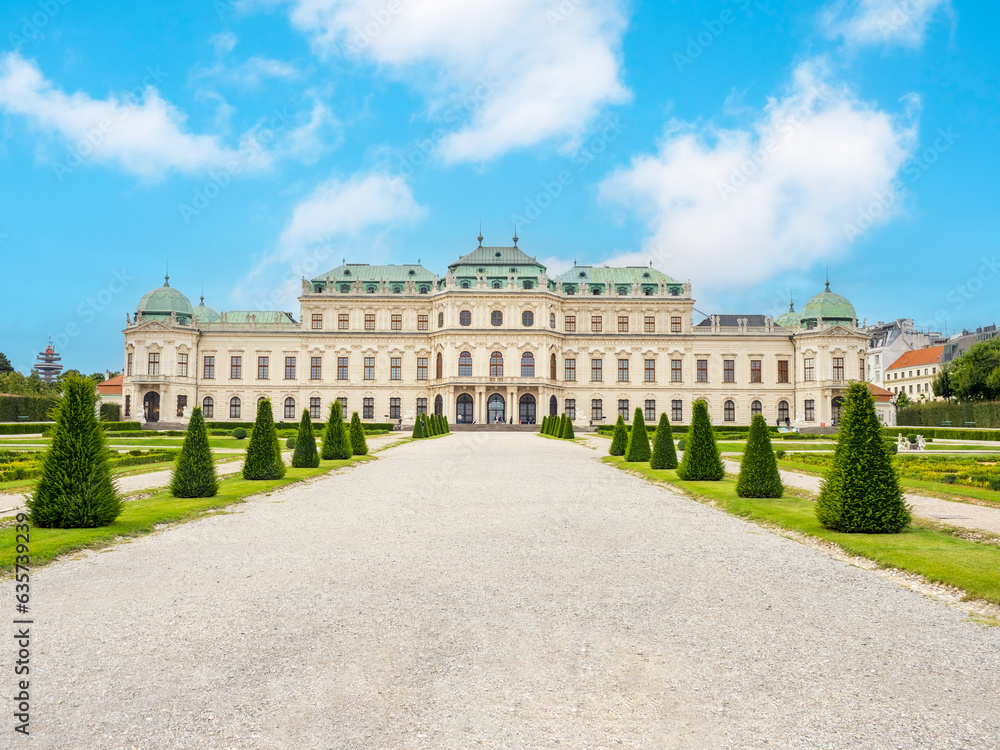 Fototapeta premium August 5, 2023, Vienna, Austria, view of the Belvedere Palace from the lower park