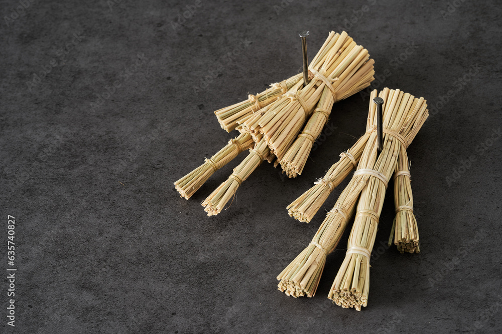 couple halloween curse straw doll Japanese wara ningyo voodoo dark