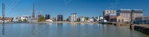 Obraz na płótnie Panoramic View of Submarine Harbor of Bordeaux
w salonie