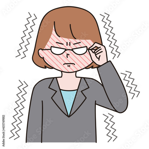 赤面　恥ずかしさを堪えるスーツの女性