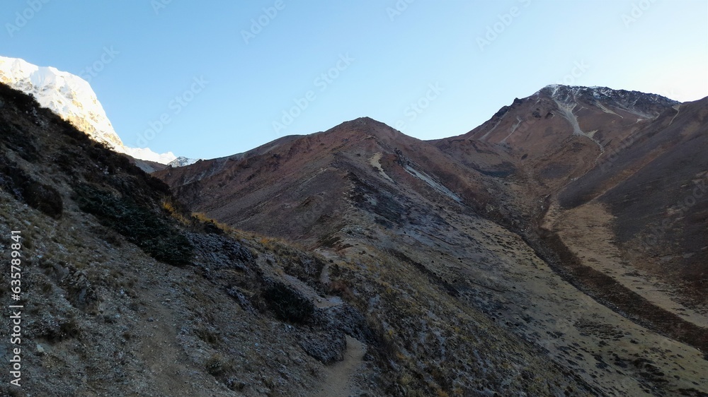 langtang tsergo ri hike