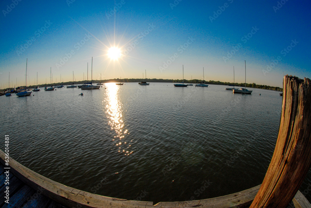 Obraz premium sunset over lake