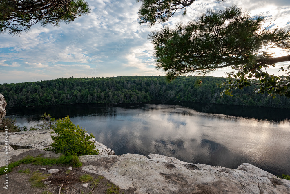 Fototapeta premium Lake Minnewaska