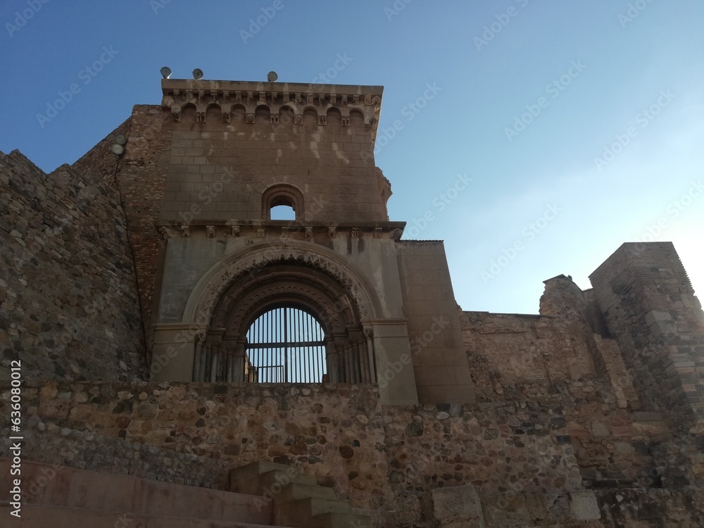 Vista de los restos de la Antigua Catedral en el Teatro Romano de Cartagena (España)
