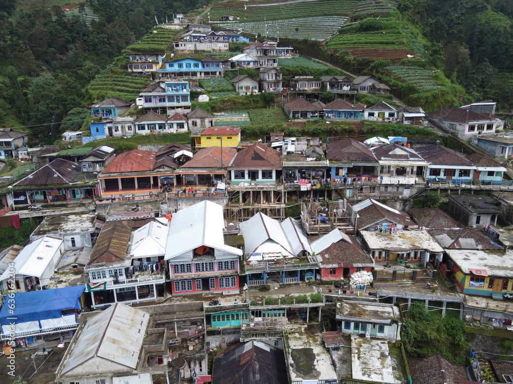 The beauty of the landscape and architecture of the arrangement of terraced houses in the tourist area of ​​Nepal van Java, Butuh Hamlet, Temanggung Village, Kaliangkrik District, Magelang, Central Ja