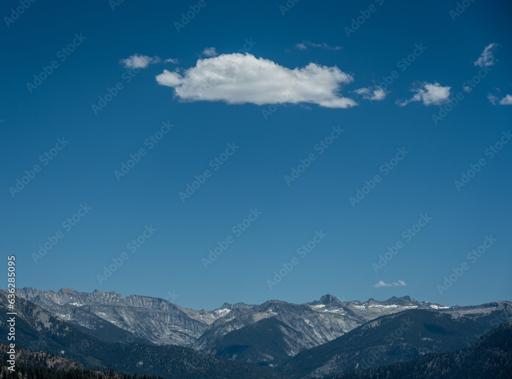 Fototapeta premium Small Cloud Hangs Over The High Sierras