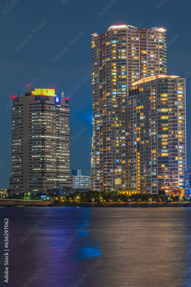 Naklejka premium 都市夜景