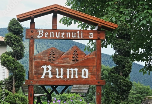 Rumo, paese diffuso della Val di Non in Trentino Alto Adige, Norditalia