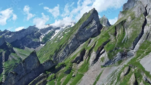 Appenzell, Schweiz: Raue Alpenlandschaft um den Säntis photo