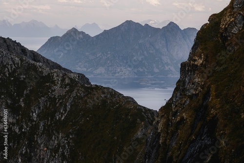 Scenic vista of a mountain range in Norway © Oleg Viktorovic Pitkovskiy/Wirestock Creators