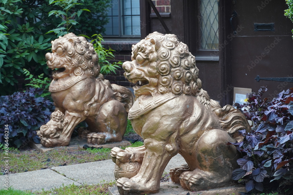 Fototapeta premium statue of lion