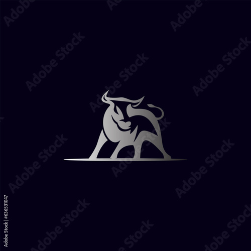 angry bull muscelar logo simple