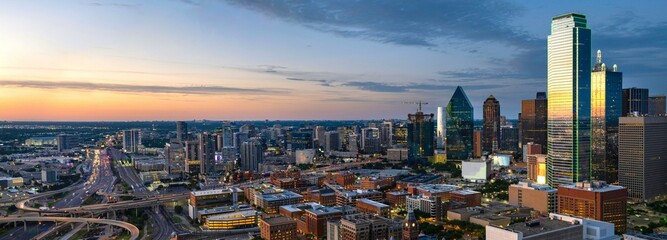 Leinwandbilder Lavendelfarbene Motive Dallas Splendor: Aerial 4K Image of Beautiful Blue Skyline and Buildings in Dallas  Texas  © Only 4K Ultra HD