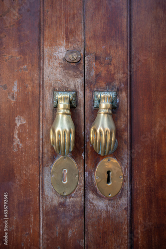 Door handle in Cadiz Old Town.