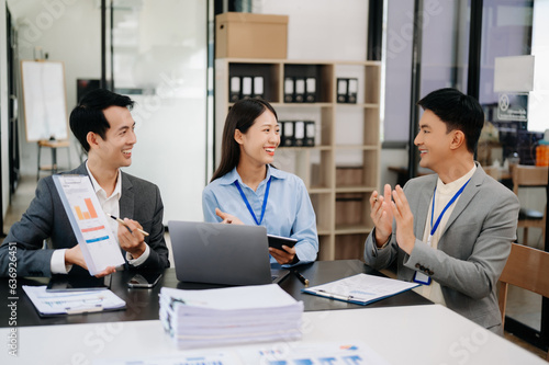 The Conferences,Training Education, Business, start up Concept.Group of smart Business Finance Corporate Development and Businessman making presentation in meeting.