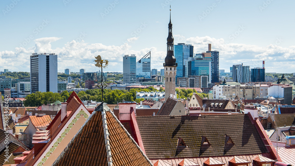 Obraz na płótnie Tallinn in Estonia view with old town and modern business district in the background w salonie