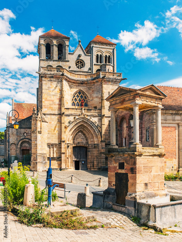 Le Prieuré Saint-Pierre et Saint-Paul à Souvigny (Allier)