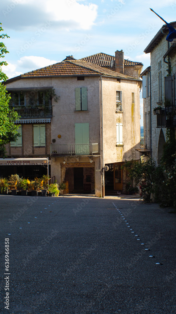 Centre-ville historique du village médiéval de Monflanquin, dans le Lot-et-Garonne