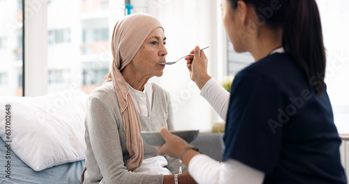 Obraz na plátně Cancer, nurse and food with old woman in hospital for help, medical and support