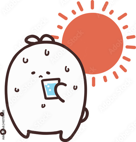 猛暑の中汗だくで水分補給をするかわいいうさぎ