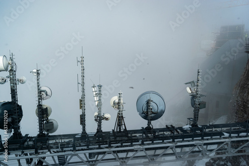 Antenas no alto da Montanha Zugspitze na Alemanha, Europa photo