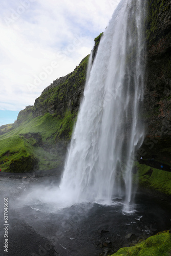 Une chute d'eau en Islande © IDN