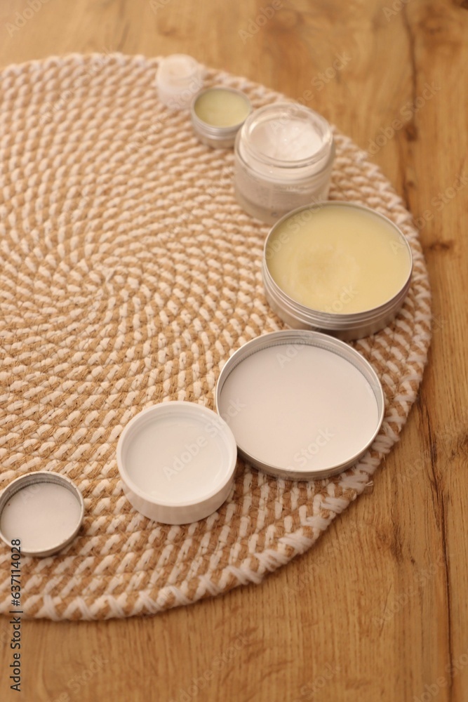 Obraz premium Closeup of different types of jars with cosmetic