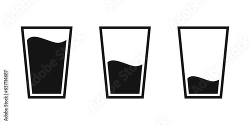 Glass with water icon set, Variation of quantity