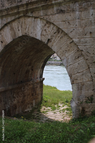 Fototapeta Naklejka Na Ścianę i Meble -  Old Bridge and River