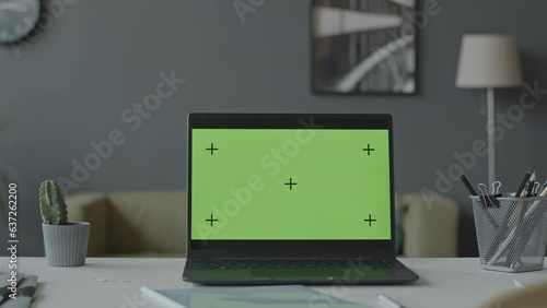 Wallpaper Mural No people shot of laptop with chroma key green screen at workplace in contemporary office Torontodigital.ca