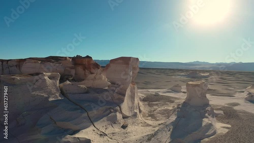 Tulipanes y paisajes en Catamarca, Argentina 