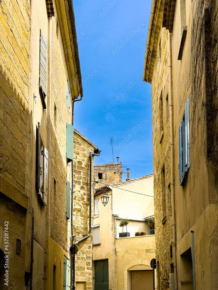 How to Enjoy the Scenic Views of Uzes, an Ancient Village in France
